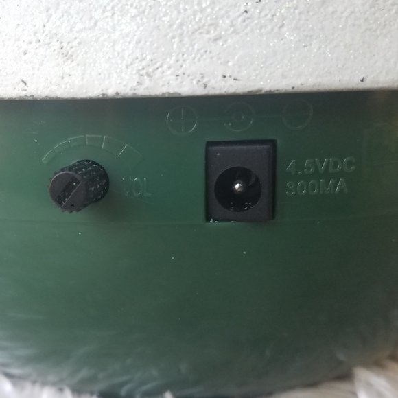 Thomas Kinkade Home for the Holidays Table Centerpiece - Bradford Exchange - Picture 13 of 16